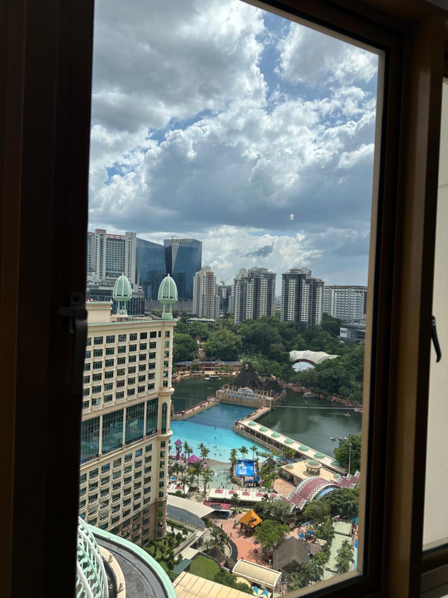 Resort Suites By Landmark At Bandar Sunway Sunway Lagoon Kampong Penaga  Ngoại thất bức ảnh